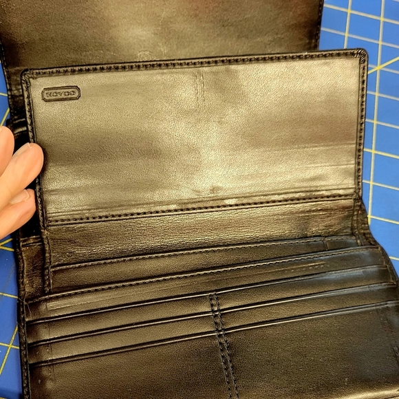 Coach Black Wallet 8" x 4.5" x 1.25" - Picture 5 of 16